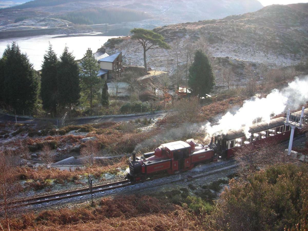 Bryn Elltyd Eco House Pension Blaenau Ffestiniog Buitenkant foto